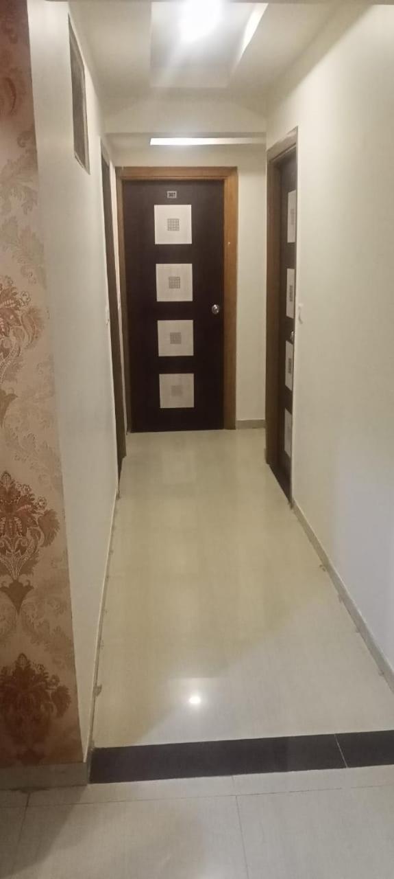 Hotel Anjali Palace Ahmedabad Exterior photo